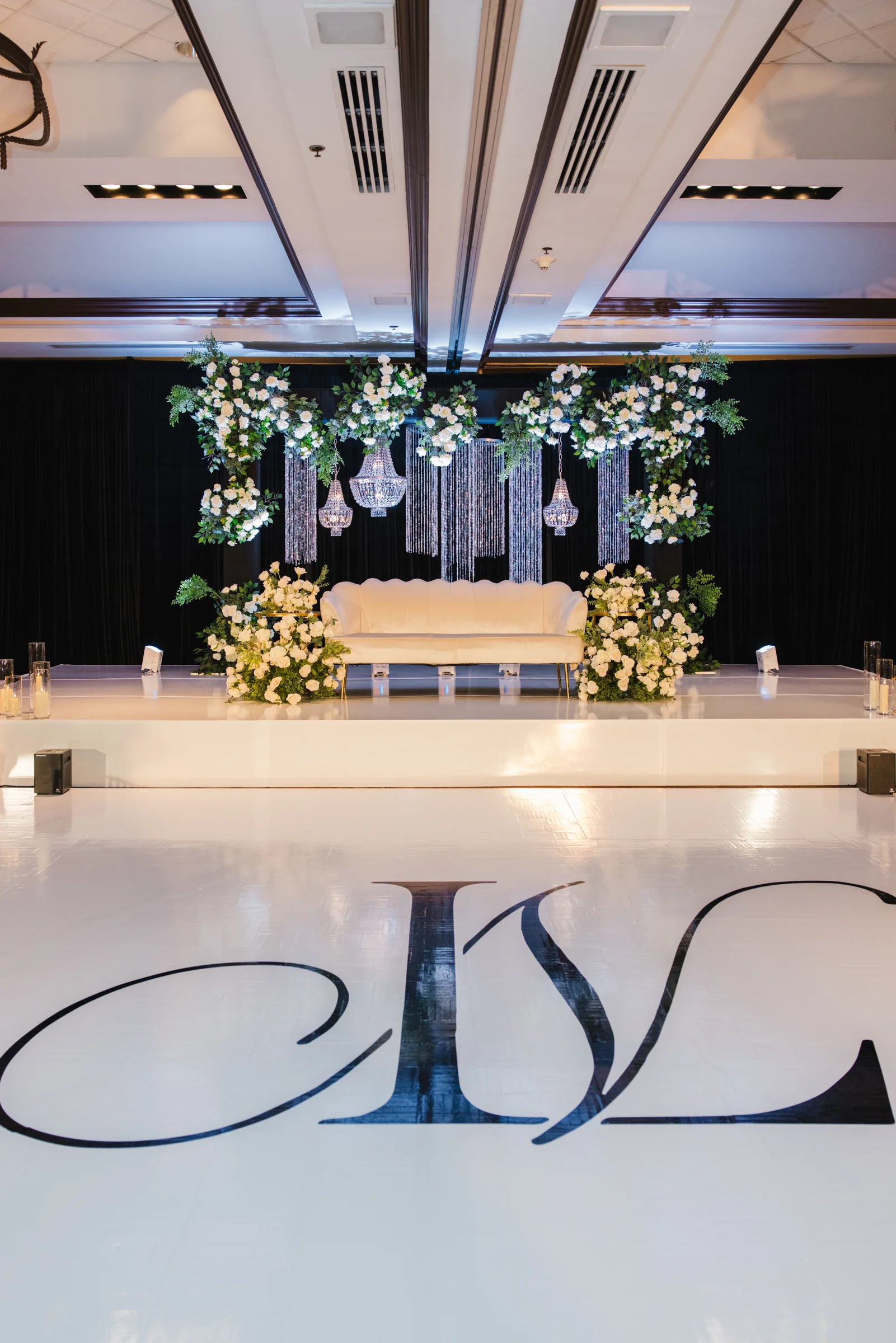 Niyati & Love — reception design