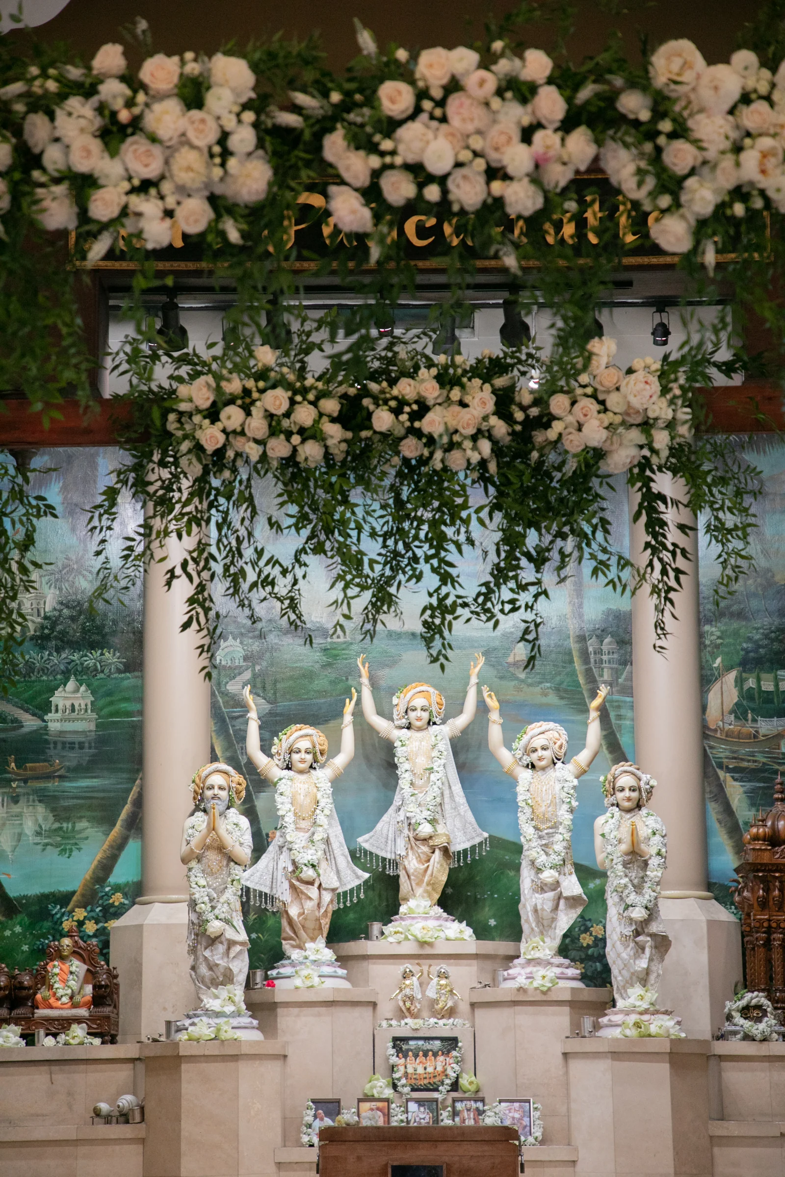 Shabhu & Ashish — the ceremony setting